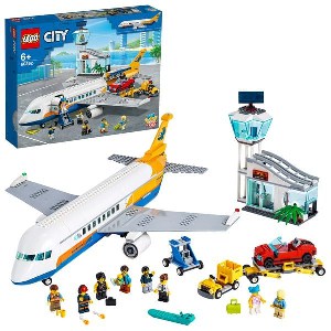 LEGO City Flughafen – Passagierflugzeug (60262) um 33,99 € statt 75,62 €