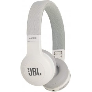 JBL “E45BT” On-Ear Bluetooth-Kopfhörer um 39 € statt 64,99 €