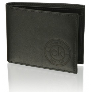 Calvin Klein “Availed” Geldbörse (aus Glattleder) um 22,46 € statt 49,90 €